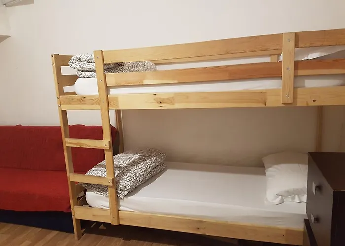 Hostel Euroroma Sas